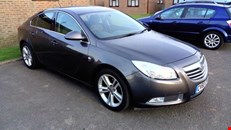 Grey Vauxhall Insignia CDTI SRI
