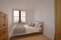 Flat to rent, Clapham South
