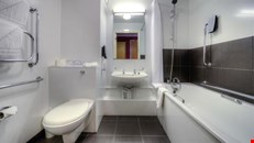 Book your en-suite guest house in Arundel! Call Now on 01903 840840