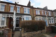 1 Double bed room to let