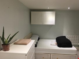 Modern self-contained studio flat to let @ E10 7DY all bills inclusive zone 3 Leyton available now!!