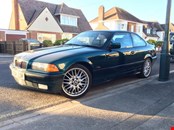 BMW 318is Coupe - 1994 in Metallic Green