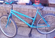 LADIES MOUNTAIN BIKE SUIT LADY /TEENAGE GIRL. A “Sierra Nevada” Mountain Bike, 26” Wheels, 