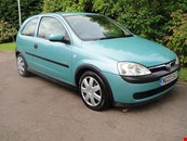 2003 VAUXHALL CORSA ELEGENCE 3 DOOR 1.4 AUTOMATIC .VERY LOW MILEAGE THIS CAR HAS GOT TO BE SEEN